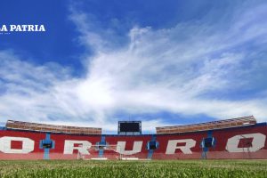 Renovación de luminarias en el estadio Bermúdez