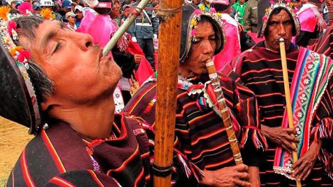 Primer plano de danzarines de Phujllay